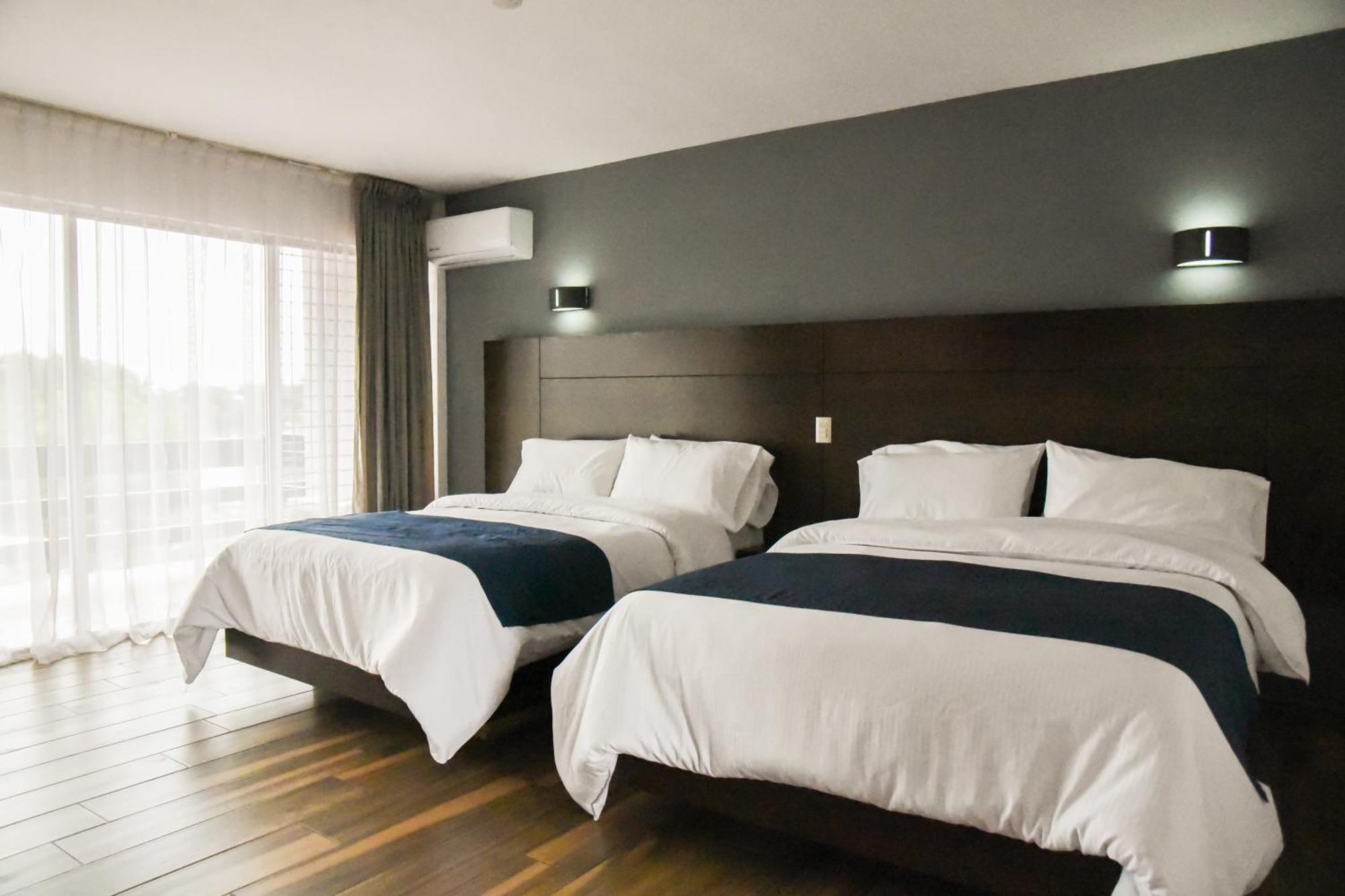 Hotel Expo Plaza Business And Family Guadalajara Zapopan Kültér fotó