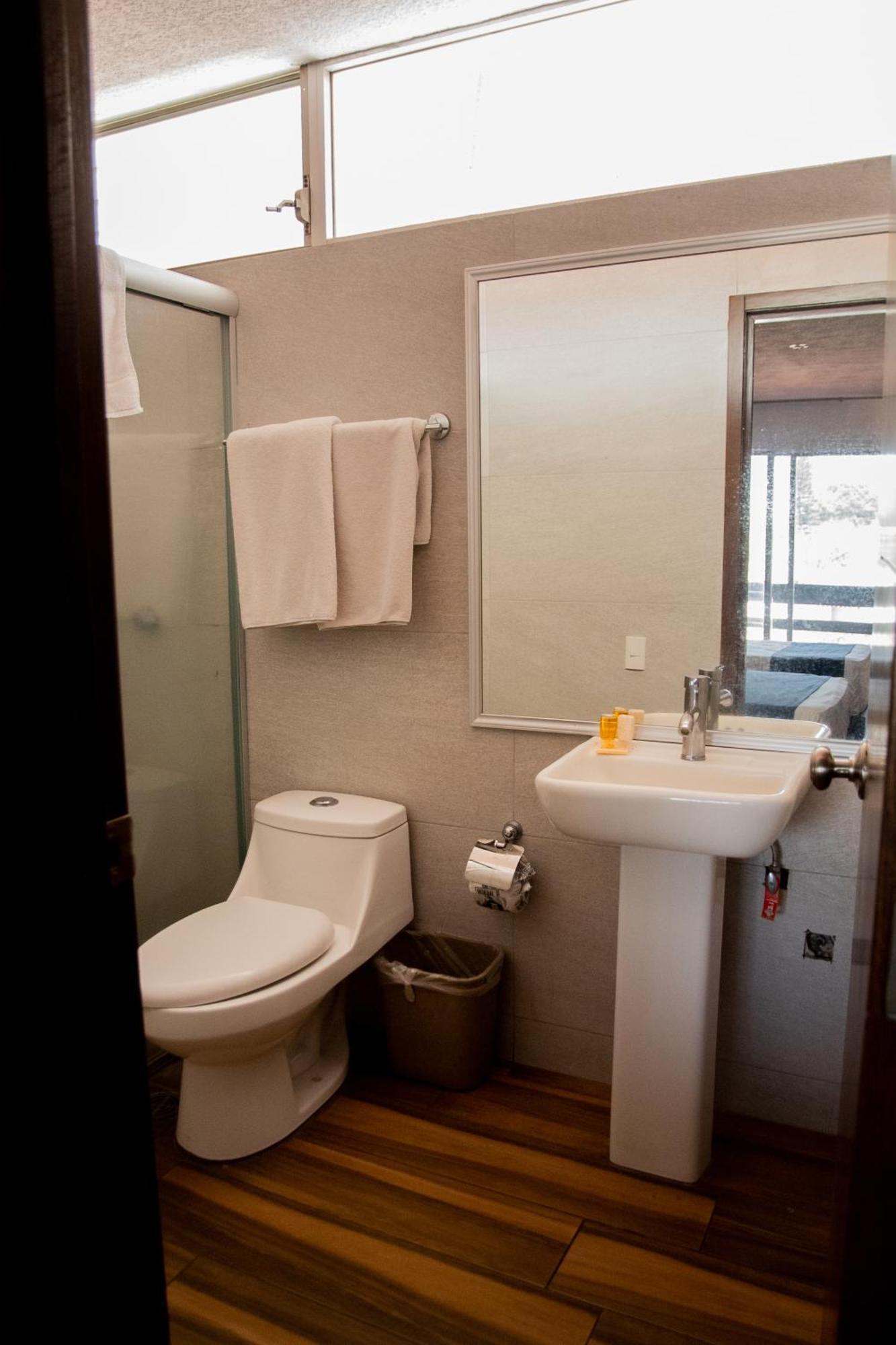 Hotel Expo Plaza Business And Family Guadalajara Zapopan Kültér fotó
